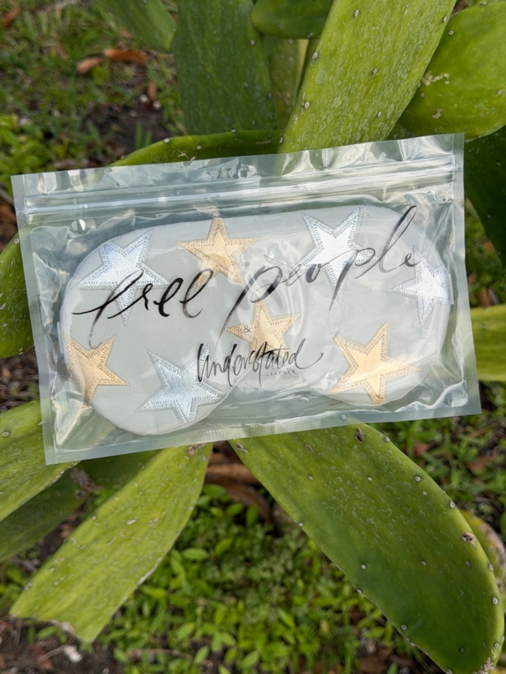 FREE PEOPLE Starry Vegan Leather Eye Mask with removable Cooling Insert - Picture 13 of 16